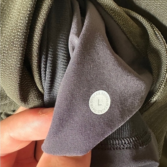 Lululemon Active Expert Short Tight 6" Heathered Dark Olive / Dark Olive - Picture 3 of 3